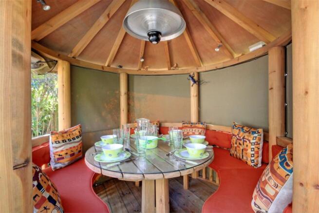 Garden Hut