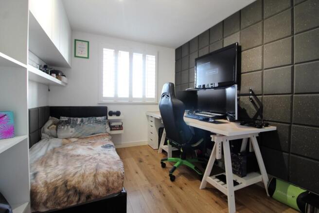 Photo 11