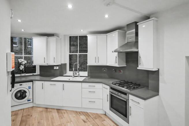 87 Clarence Gate Gardens, Glentworth Street, Marylebone, London NW1 6QP