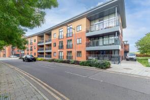Apartment 10, Capstan Court, Basin Road, Worcester WR5 3GS