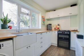 124, Victoria Road, Laindon SS15 6RQ