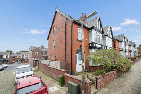 Moorside Avenue, Smithills