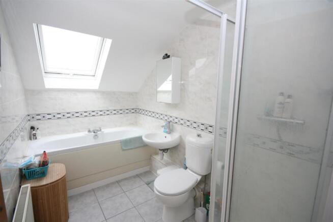 Bathroom.JPG