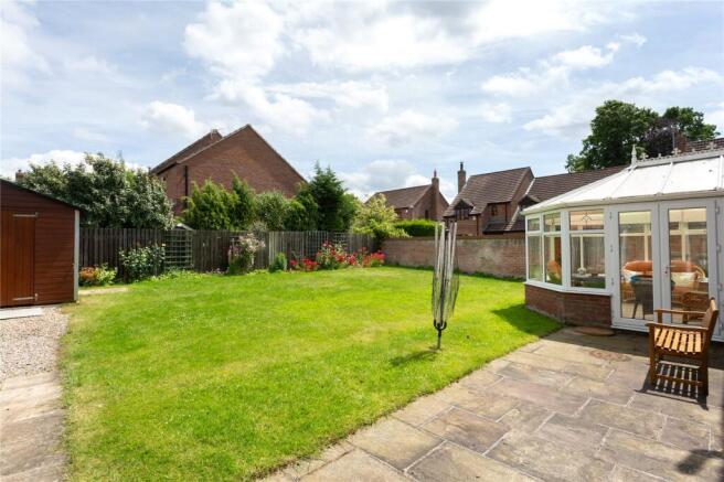 5 bed Detached for sale Image 4