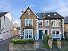 Flat 2, 3, Wellington Road, Wanstead, London E11 2AN