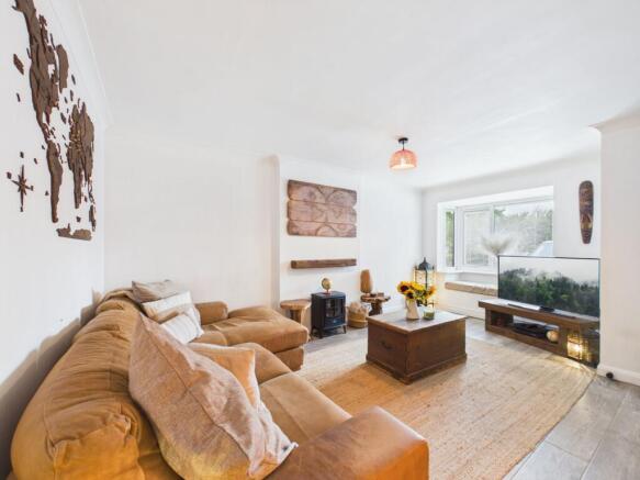 4 bed Detached for sale Image 4