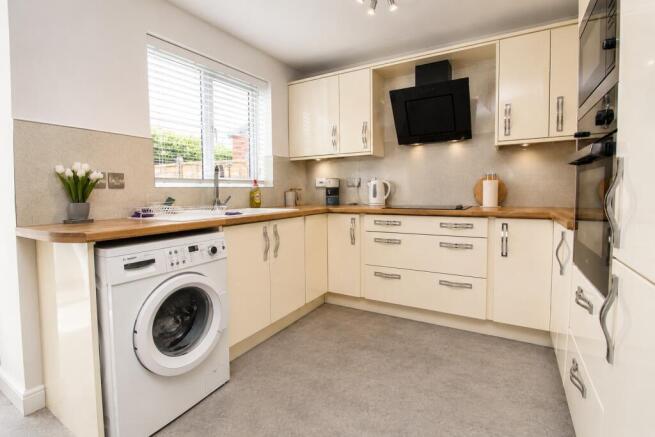 3 bed Detached for sale Image 6