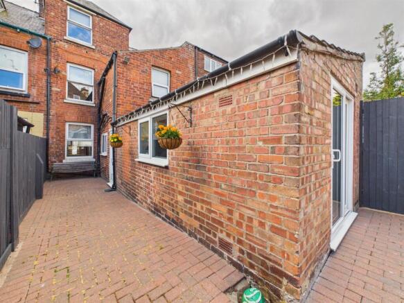 4 bed End of Terrace for sale Image 12
