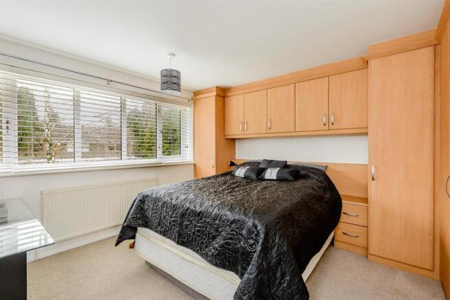 8284899-interior25-m