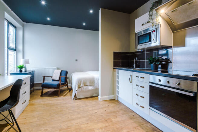 Flat 7, UNW, 2
