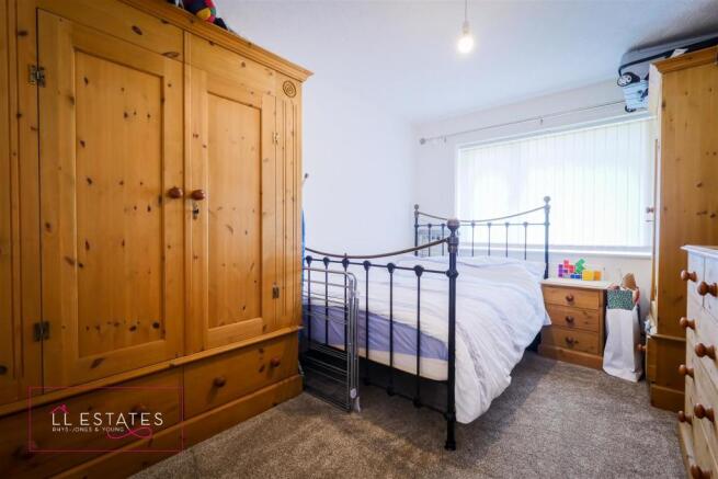 Bedroom two.jpg