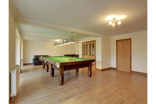 Lounge/Family/Games