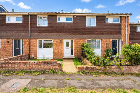 Clover Road, Park Barn, Guildford, GU2