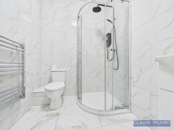 2 bed Flat to rent Image 10