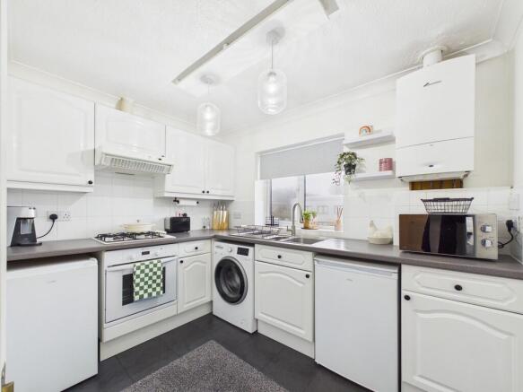 CAM03519G0-PR0464...