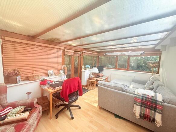 1 bed House to rent Image 12