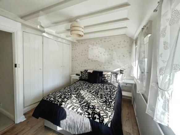 pbox-bedroom-345614.jpeg