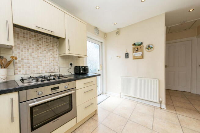 2 bed Semi-Detached for sale Image 5
