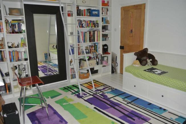 Photo 8