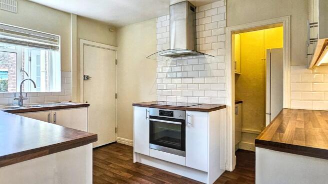 Flat 17, Hanger Court, Hanger Green, Ealing, London, W5 3ER