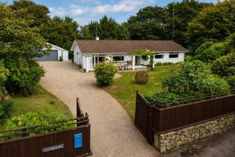 Jumbana, Grove Lane, Perran Downs, Goldsithney, TR20