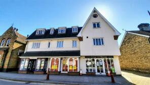 5, Katemon Court, High Street, Ware SG12 8AS