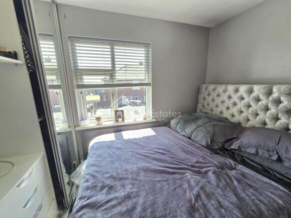 3 bed Semi-Detached for sale Image 9