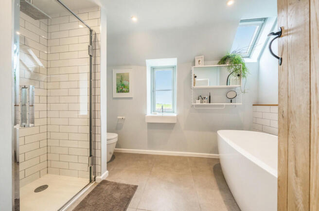 Main Bathroom