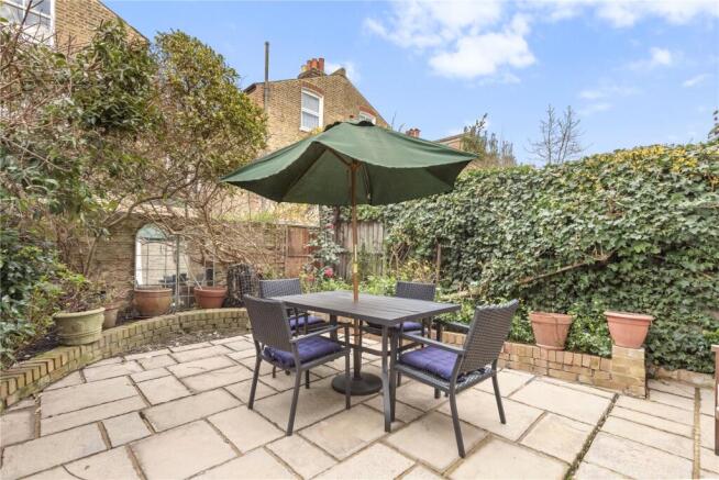 Broxash Road, SW11 photo 4