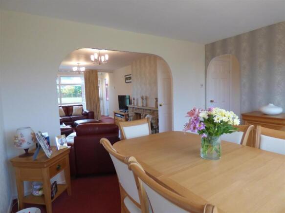 Dining Room/Bedroom 