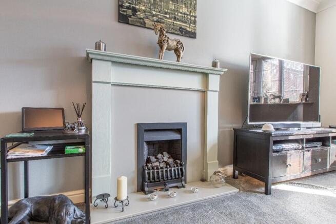 4 bed Link Detached House for sale Image 10
