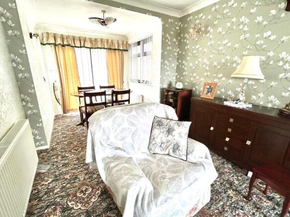 3 bed Semi-Detached for sale Image 4