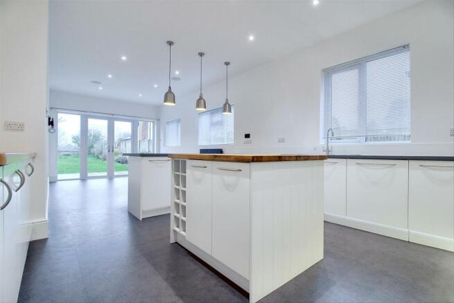 Kitchen in.JPG