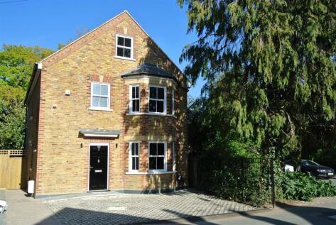 Harvest Road, Englefield Green, Egham