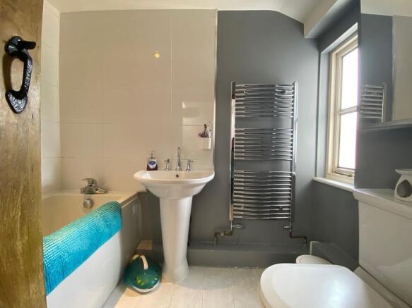 Photo 9