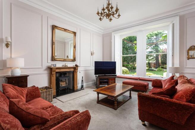6 bed Semi-Detached for sale Image 12