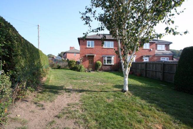 FRONT GARDEN