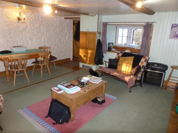 ANOTHER ROOM ASPECT