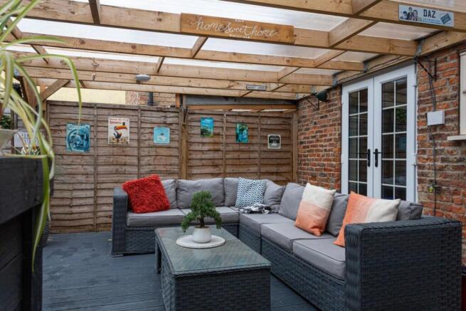 4 bed House for sale Image 10