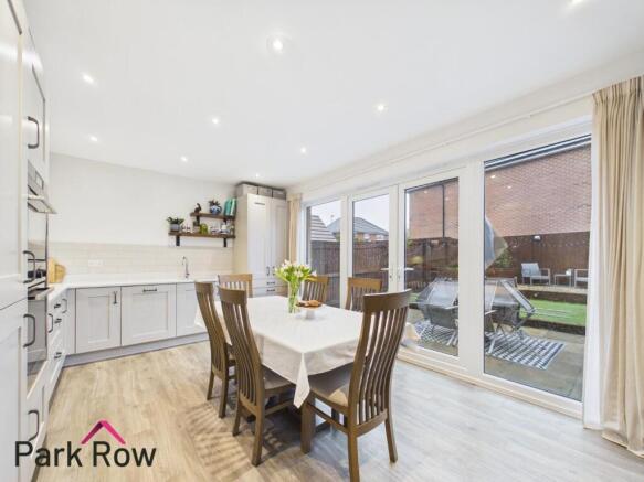 KITCHEN/ DINING ROOM