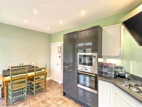 Scholey Road, Brighouse photo 4