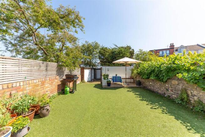 Dublin Crescent (2).jpg