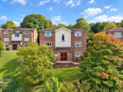 Lingfield Close, High Wycombe, Buckinghamshire, HP13 7ER