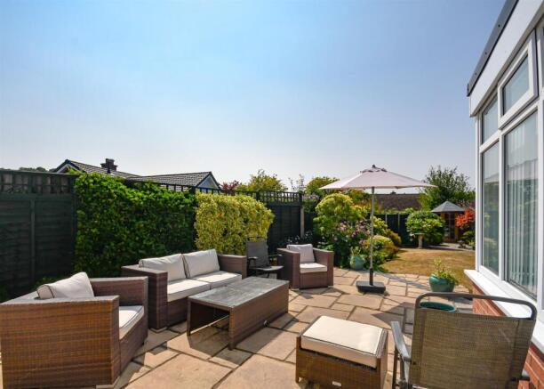 2 Connaught Drive-19.jpg