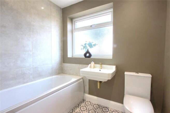 2 bed Bungalow for sale Image 8