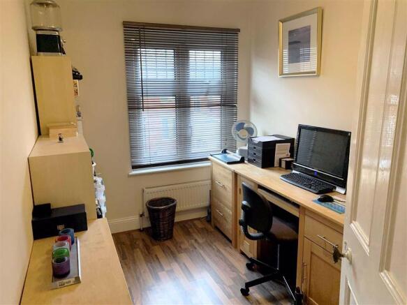BEDROOM 3: