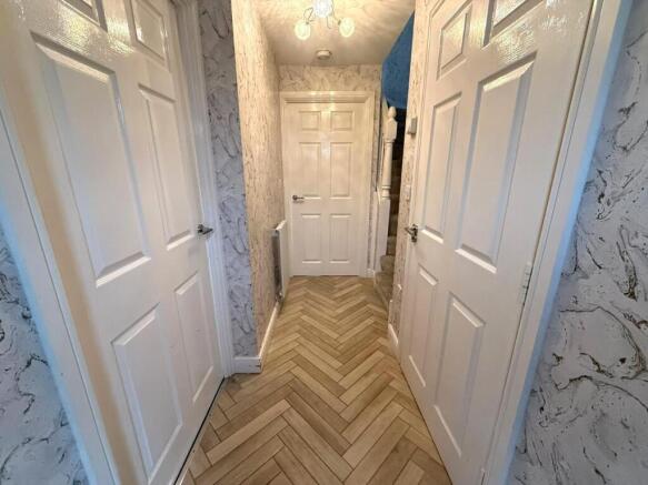 Entrance Hallway..jpeg