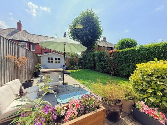 4 bed Semi-Detached for sale Image 8