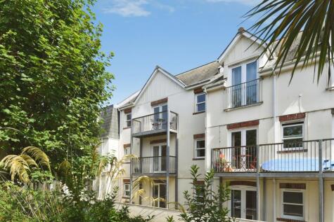 Edgcumbe Avenue, Newquay, Cornwall, TR7