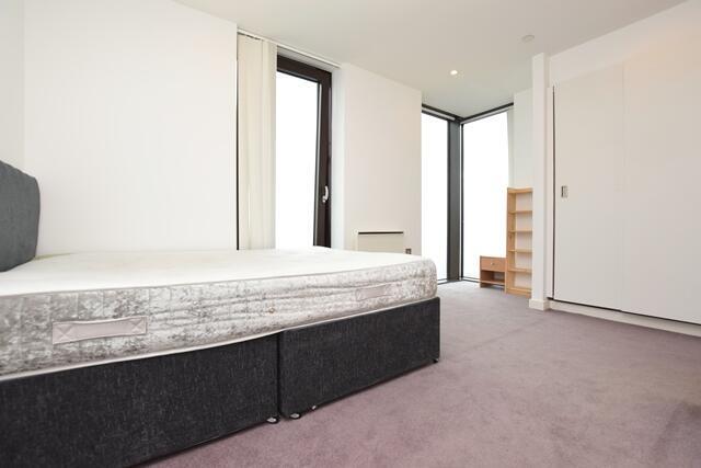 2 bed Apartment to rent Image 7